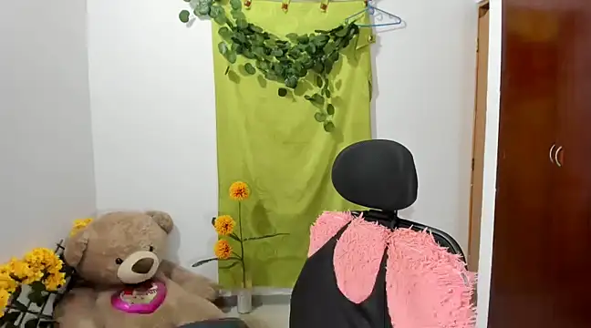 Snapshot of corzoethan chatting on 03.23.25 corzoethan online show from 03.23.25