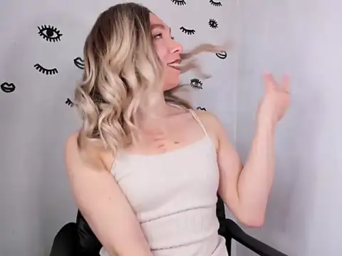 victoria qq online show from 11.11.25