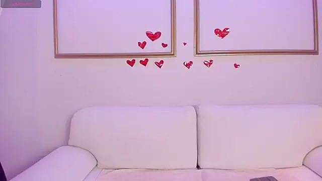 lexiethompson  online show from 02.16.26