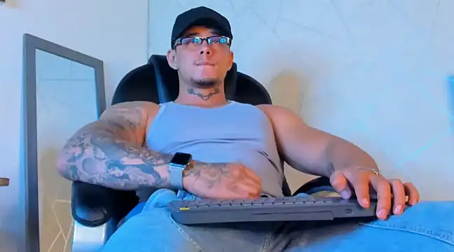 NoahhBrown online show from 02.20.25