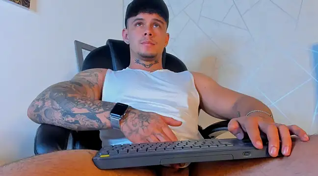 NoahhBrown online show from 03.03.25