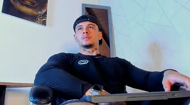 NoahhBrown online show from 03.11.25