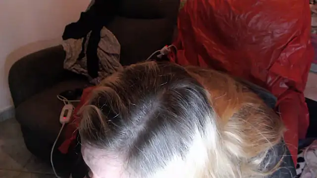 BecciDeluxe online show from 02.14.25