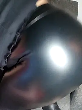 BecciDeluxe online show from 03.17.26