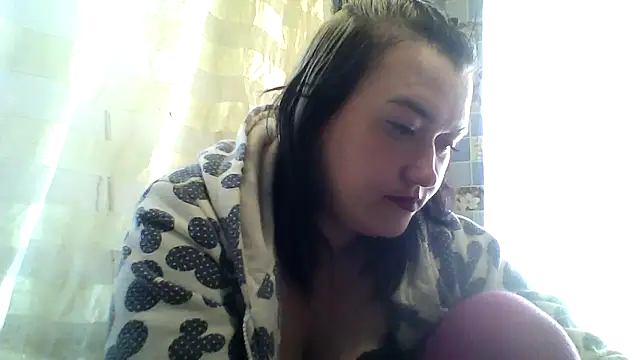 Snapshot of HollyLaBerry chatting on 05.14.26 HollyLaBerry online show from 05.14.26