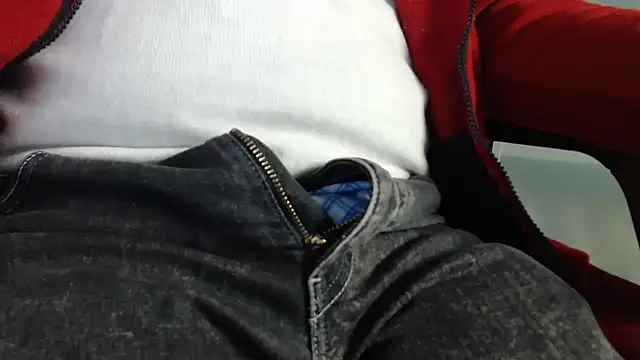 smoothandtiny online show from 03.03.25