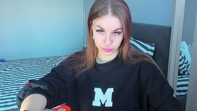 Snapshot of Bai1ey chatting on 03.15.25 Bai1ey online show from 03.15.25