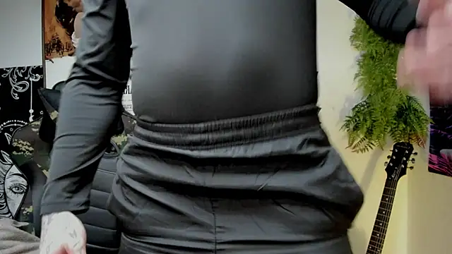 layneinchains online show from 01.27.25