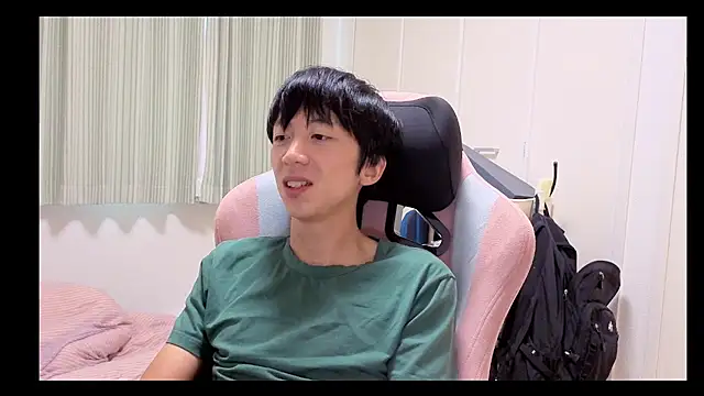 Snapshot of freeeeeessssss111 chatting on 09.11.25 freeeeeessssss111 online show from 09.11.25