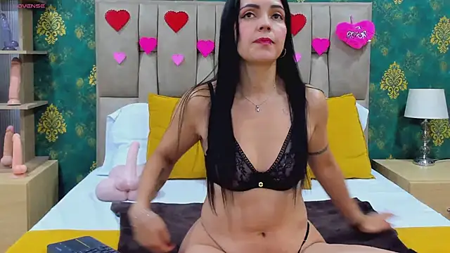 SuzanSmithh online show from 02.04.25