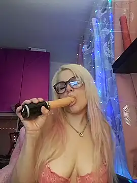 Snapshot of Angeldevilus chatting on 01.23.25 Angeldevilus online show from 01.23.25