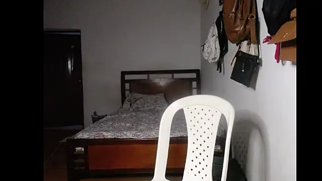 Snapshot of foxysweet09 chatting on 02.13.25 foxysweet09 online show from 02.13.25