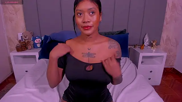 JulianaMiller online show from 03.12.25