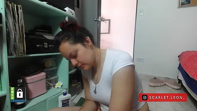 Scarletleon77 online show from 11.29.25