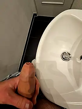 Snapshot of thesmiledoc chatting on 01.15.25 thesmiledoc online show from 01.15.25