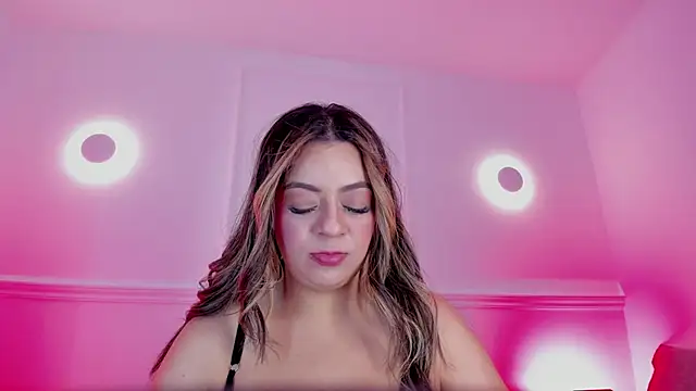 sarah-bonneth online show from 04.27.26