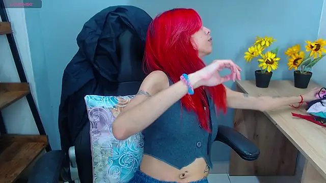 Erika Stevens online show from 04.25.26