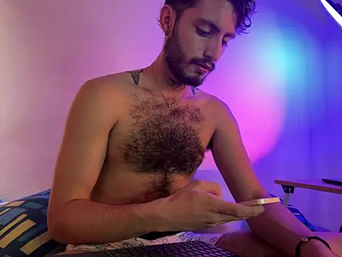 axel giracr online show from 12.17.24