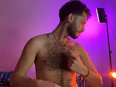 axel giracr online show from 01.04.25