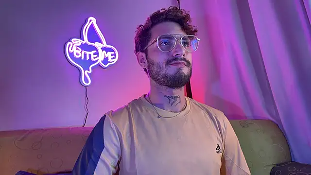 axel giracr online show from 12.01.25