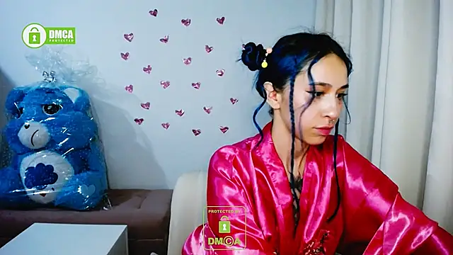 dakota senju online show from 02.20.25