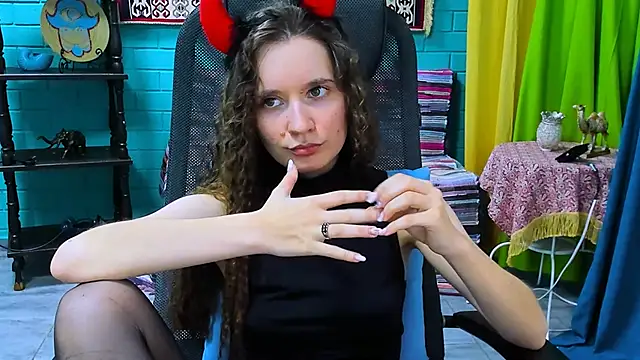 Miss Barbara  online show from 03.11.25