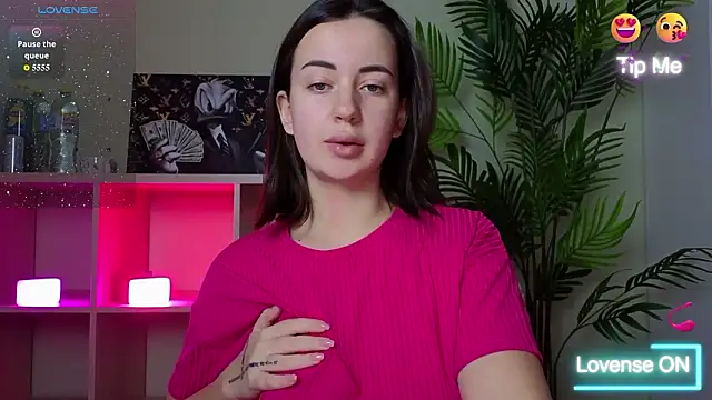 SweetieKendl online show from 02.14.26