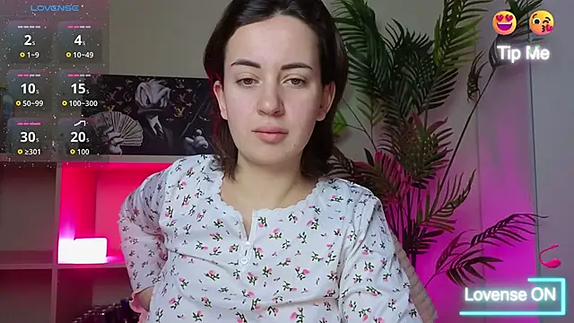 SweetieKendl online show from 04.07.26