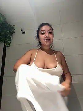 Snapshot of Nathcurly_ chatting on 11.27.25 Nathcurly online show from 11.27.25