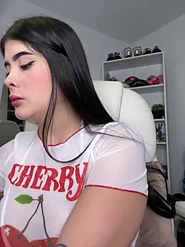 Snapshot of misslollipop04 chatting on 09.15.25 misslollipop04 online show from 09.15.25