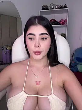 Snapshot of misslollipop04 chatting on 09.23.25 misslollipop04 online show from 09.23.25