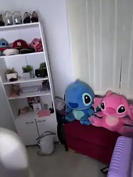 Snapshot of misslollipop04 chatting on 09.25.25 misslollipop04 online show from 09.25.25