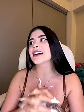 Snapshot of misslollipop04 chatting on 11.28.25 misslollipop04 online show from 11.28.25