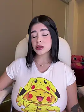 Snapshot of misslollipop04 chatting on 11.29.25 misslollipop04 online show from 11.29.25