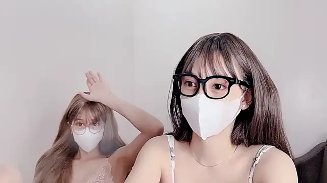 Mono-Stewardesss online show from 12.07.24