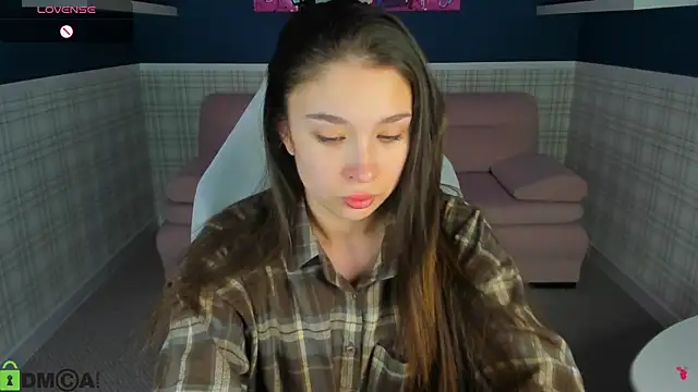 Snapshot of Anna_Way chatting on 05.12.26 Anna Way online show from 05.12.26
