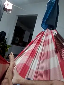 Snapshot of ribeirosanto1 chatting on 12.17.25 ribeirosanto1 online show from 12.17.25