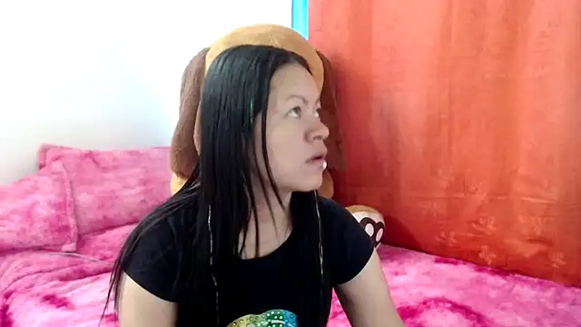 Cristal w online show from 12.19.25