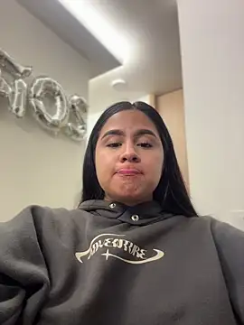 KattyPortman online show from 04.02.26