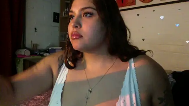 Snapshot of dreamgirl_sweet chatting on 05.15.26 dreamgirl sweet online show from 05.15.26