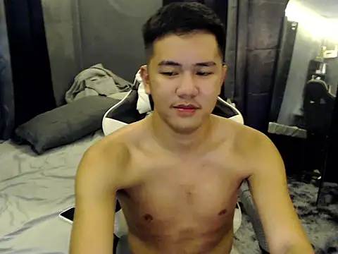 Snapshot of xgregor07 chatting on 10.25.25 xgregor07 online show from 10.25.25