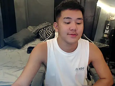 Snapshot of xgregor07 chatting on 10.26.25 xgregor07 online show from 10.26.25