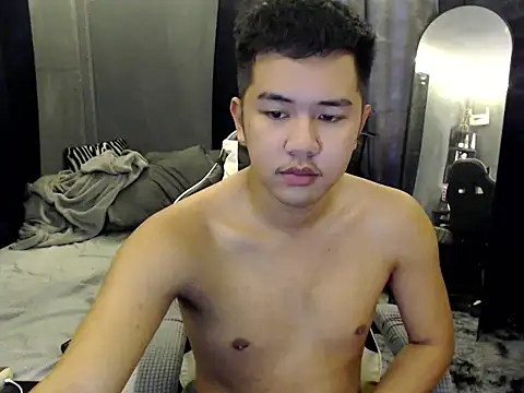 Snapshot of xgregor07 chatting on 11.02.25 xgregor07 online show from 11.02.25