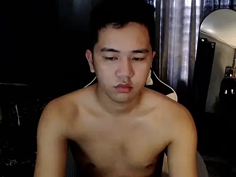 Snapshot of xgregor07 chatting on 11.19.25 xgregor07 online show from 11.19.25