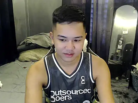 Snapshot of xgregor07 chatting on 12.13.25 xgregor07 online show from 12.13.25