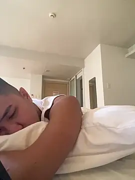 Snapshot of xgregor07 chatting on 12.16.25 xgregor07 online show from 12.16.25