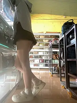 Snapshot of Rosa_998 chatting on 06.17.26 Rosa 998 online show from 06.17.26