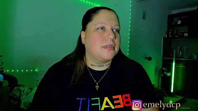 Snapshot of mariana_maze chatting on 06.15.26 mariana maze online show from 06.15.26