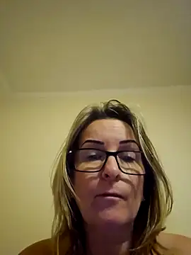 Snapshot of Steffi45 chatting on 01.09.25 Steffi45 online show from 01.09.25