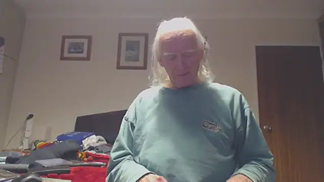 Snapshot of WaverlyKernow chatting on 01.18.26 WaverlyKernow online show from 01.18.26